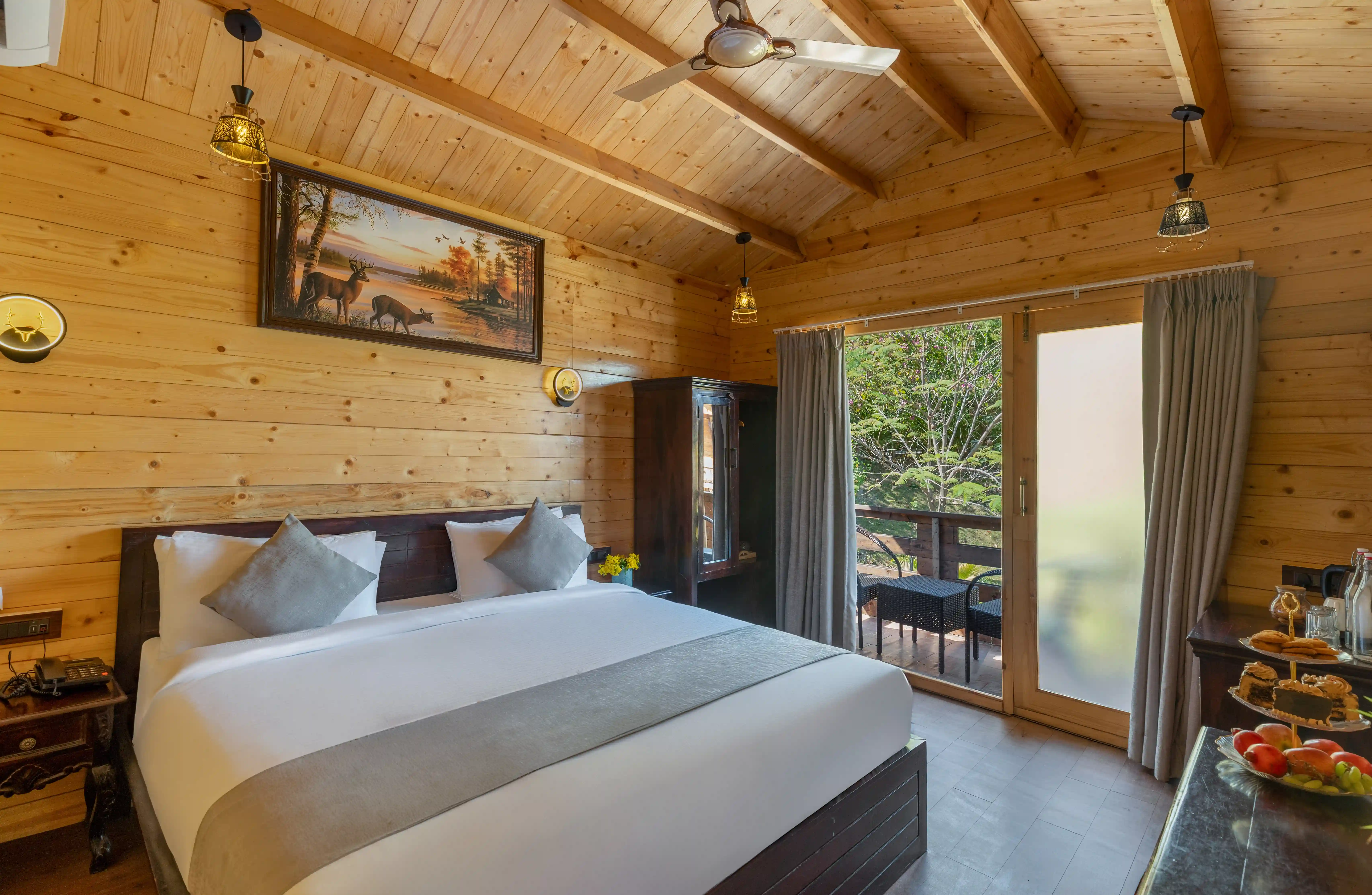 Deluxe Wooden Cottage - Twin Bed